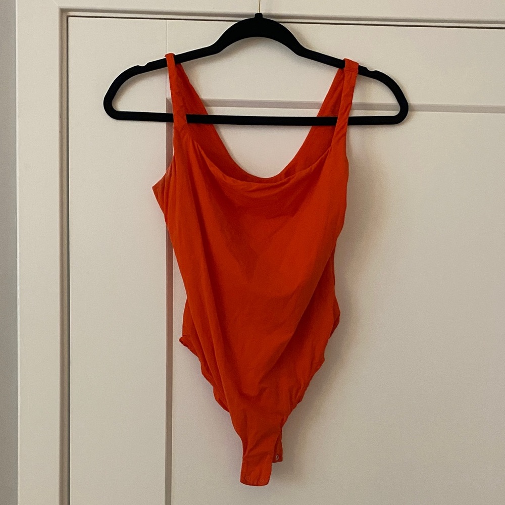 Skims Orange/Red Square Neck Body Suit